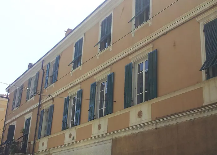 Otel Elandra