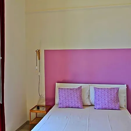 Elandra Hotel