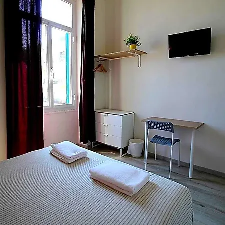 Hotel Elandra *